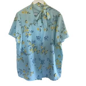 Vintage TR Bentley PLUS size 1X floral neck tie short sleeve blouse blue